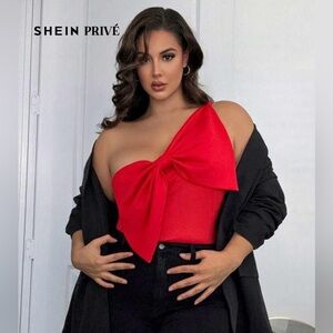 SHEIN Privé Red One-Shoulder Top